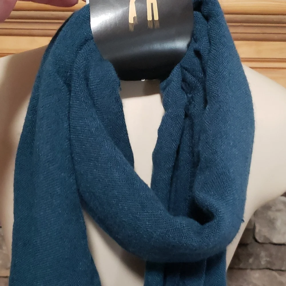 SALE⚡️NWT MENS TEXAS TEAL DISTRESSED SCARF